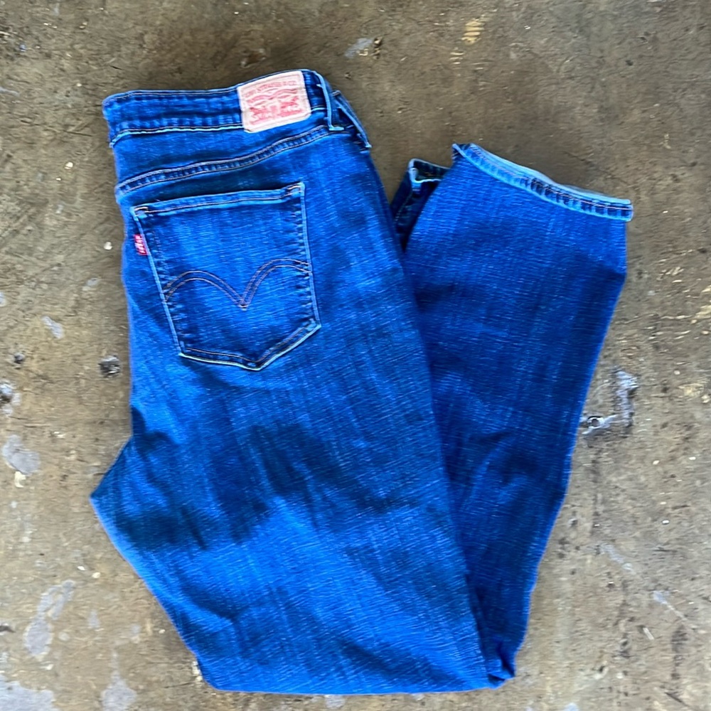 Levi’s 414 relaxed straight fit 18W women’s jeans dark wash